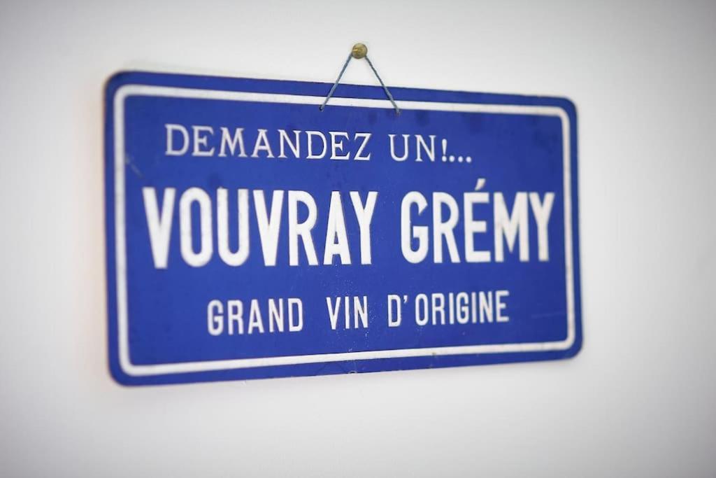Les Beaux Chateaux Vouvray Exterior photo